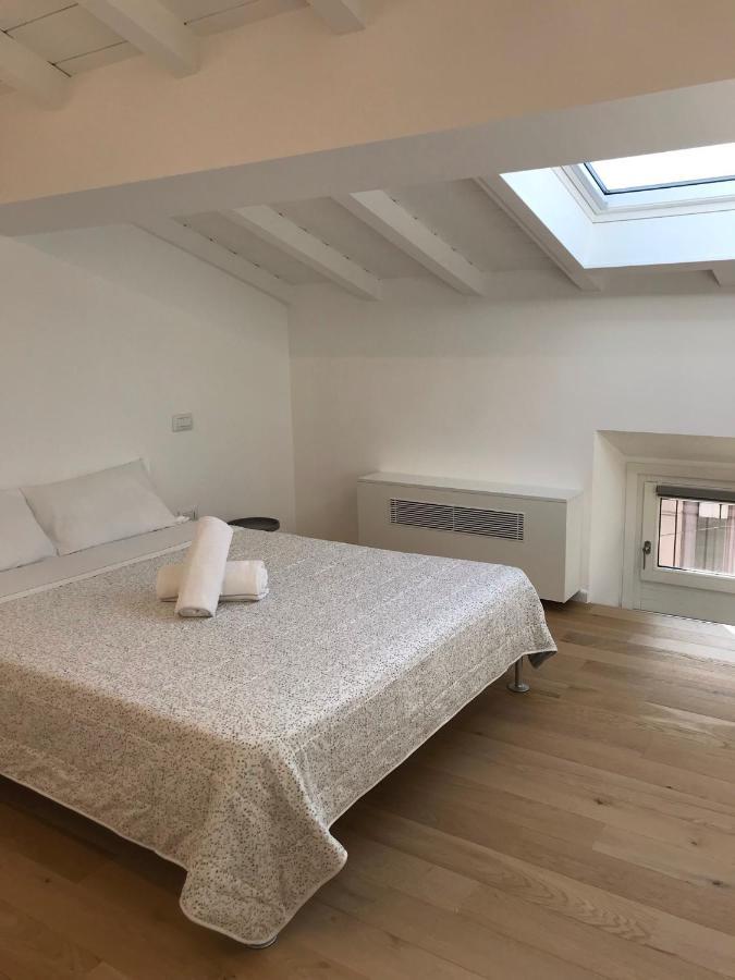 マントヴァ Residenze Mazziniアパートホテル エクステリア 写真