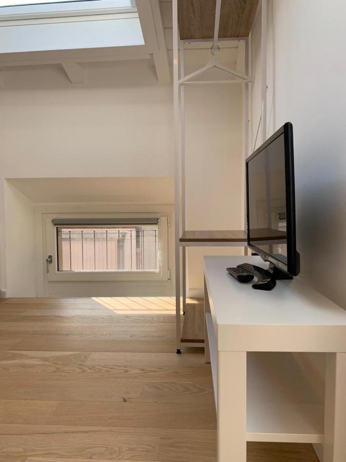 マントヴァ Residenze Mazziniアパートホテル エクステリア 写真